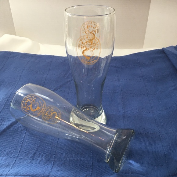 Frog and onion pub glasses. Royal Navy Dockyard Bermuda 9” tall - Picture 2 of 4